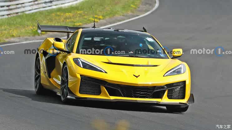 终极版C8/5.5T V8混动或超1200马力 科尔维特Zora无伪谍照曝光
