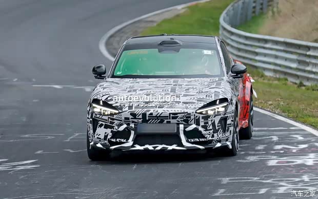 小米YU7 GT再现身纽北赛道 接近量产状态 没有照搬SU7 Ultra套件