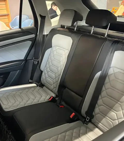 11.89 万拿下德系 2.0T 中型 SUV？大众探岳为何突然“自降级别”？